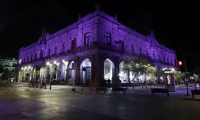 Piden esclarecer muerte de detenido tras arresto de policías de Guadalajara