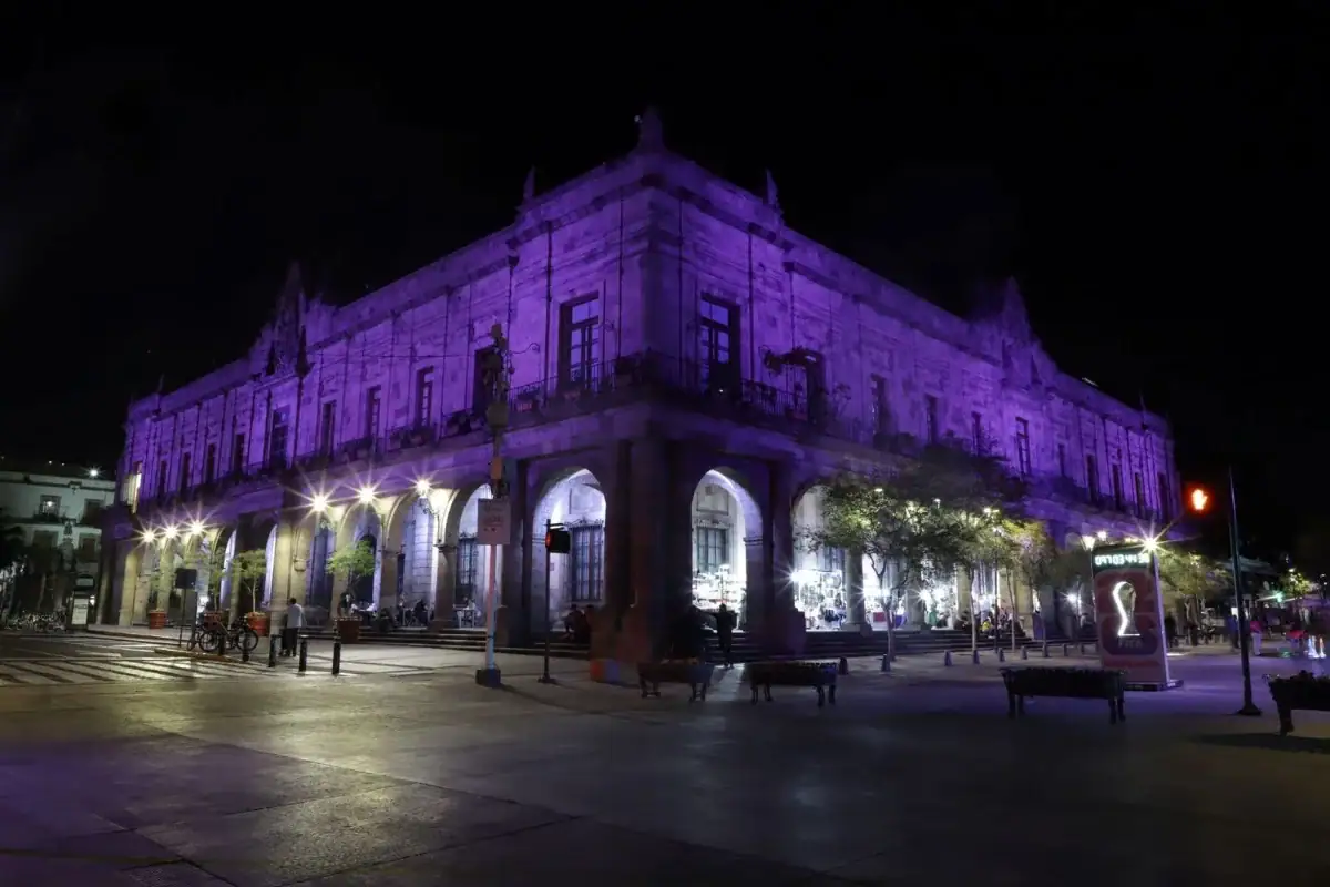 Piden esclarecer muerte de detenido tras arresto de policías de Guadalajara