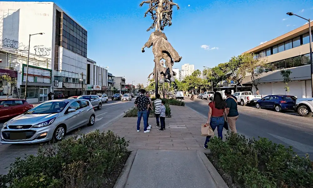 Reabren Plaza de la República tras renovación en Guadalajara