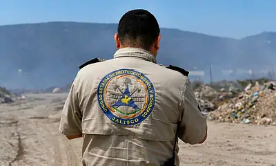 Amplían emergencia a Guadalajara por incendio en Zapopan; suspenden clases