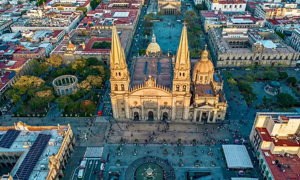 Turismo canadiense crece en Jalisco: sube 9.5% en 2026