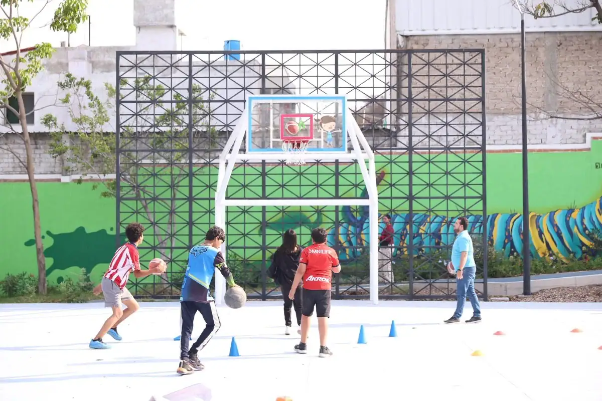 Zapopan inaugura unidad deportiva en Glorias del Colli