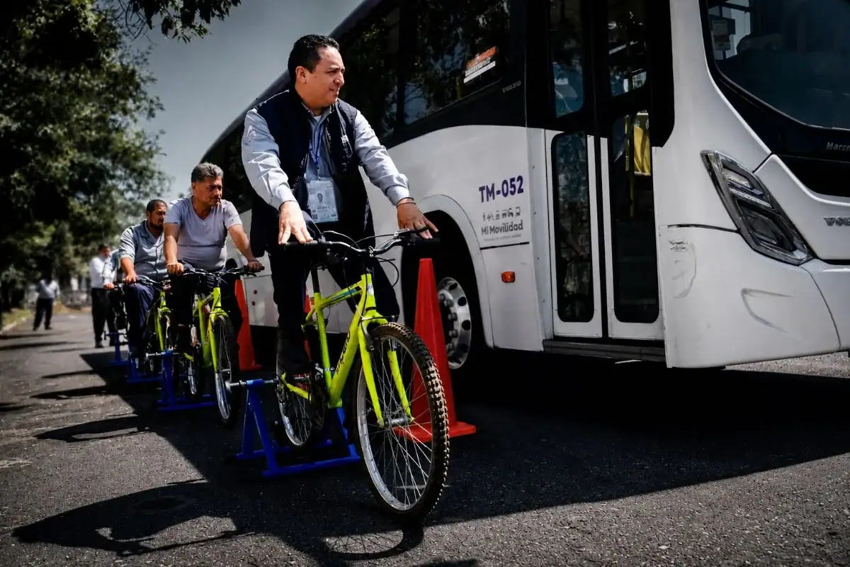 Capacitan a 247 elementos en identificación vehicular contra robo y clonación en Jalisco