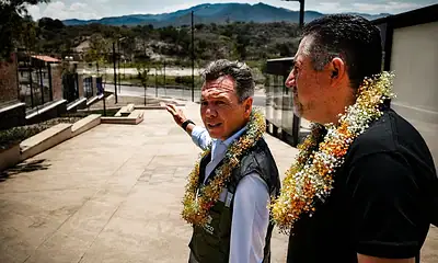 Entregan corredor turístico y obras de movilidad segura en Atenguillo