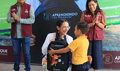 Tlaquepaque alcanza 60% en entrega de mochilas y útiles escolares
