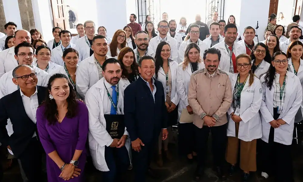 IMSS Jalisco suma 700 médicos especialistas