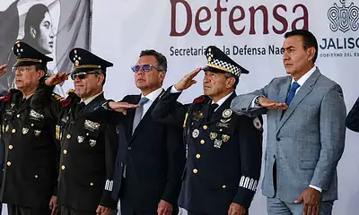 Lemus acompaña toma de protesta del SMN; 268 jóvenes jaliscienses juran lealtad a la bandera