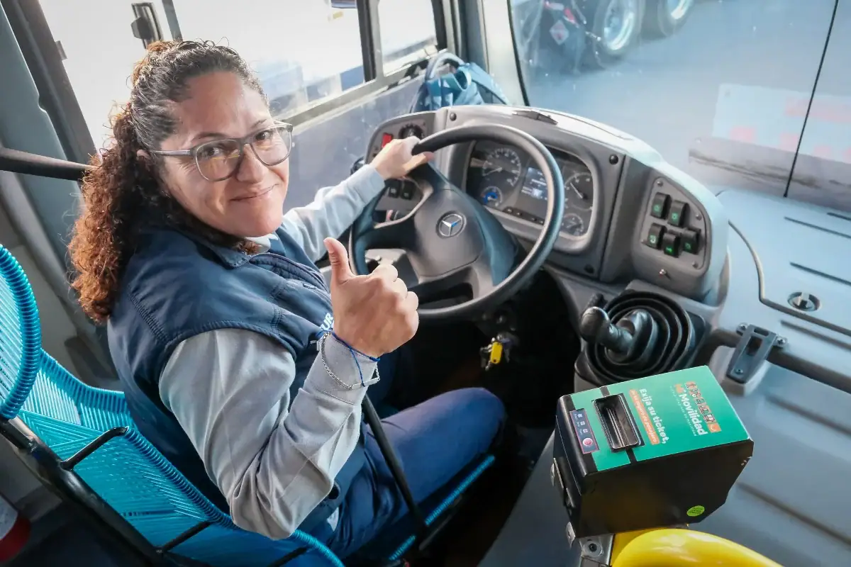 Extienden al interior de Jalisco programa de capacitación para mujeres conductoras del transporte público