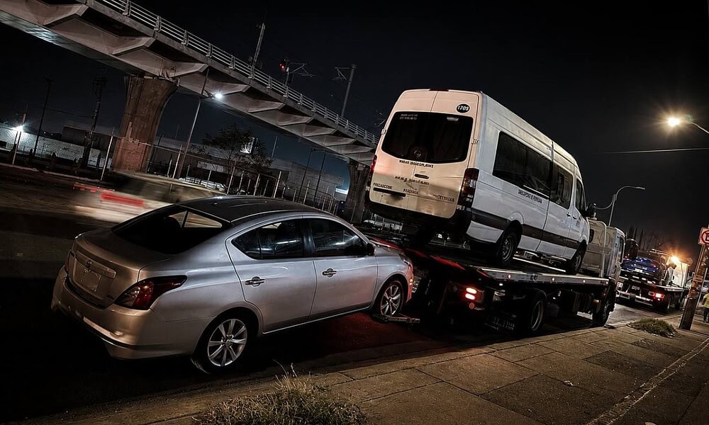 Setran sanciona 3 mil unidades y retira 159 vehículos en centrales camioneras