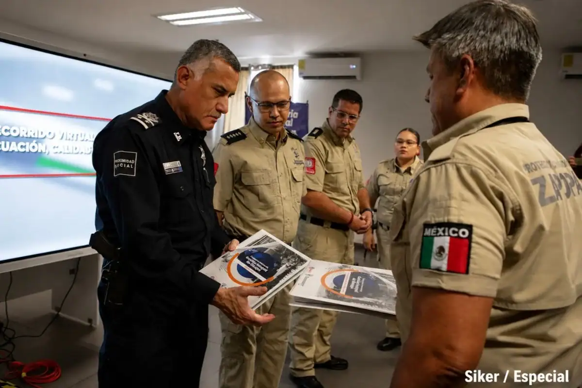 Entrega Protección Civil Programa de Gestión de Riesgos a la Comisaría de Zapopan