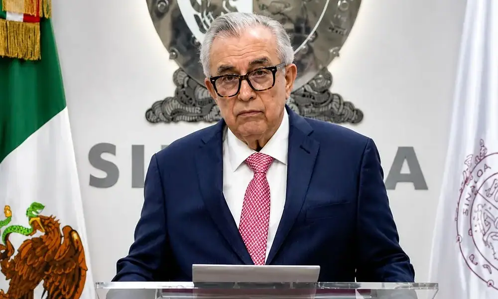 Rocha Moya pide licencia temporal