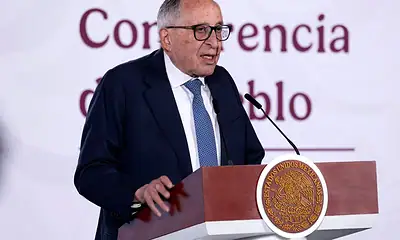 México dará seguimiento diario a viajeros por brote de ébola