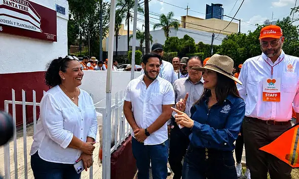 "Martes Comunitario" llega a la colonia Ayuntamiento; Delgadillo pide corresponsabilidad