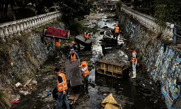 Retiran 80 toneladas de basura, arrastre y muebles tras tormentas del fin de semana