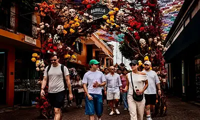 Tlaquepaque inaugura balón monumental y arcos temáticos por Mundial 2026