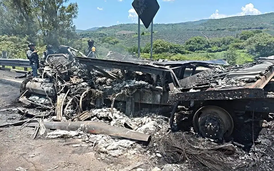 Accidente en autopista Guadalajara-Nayarit deja nueve muertos: SAMU