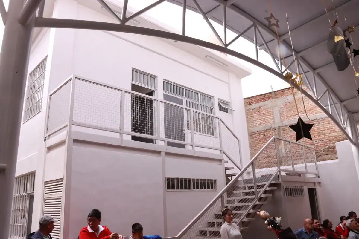 Entrega Guadalajara obras por más de 3.2 mdp en el Centro de Atención Múltiple Polanco