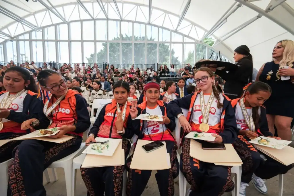 Más de 1.6 millones de estudiantes concluyen el ciclo escolar 2025-2026 en Jalisco