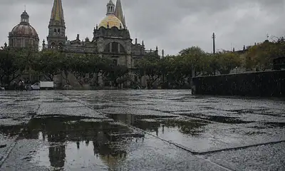 Nubes de tormenta cubren la Zona Metropolitana de Guadalajara, donde se prevé una temperatura máxima cercana a 31 grados este viernes 31 de julio.