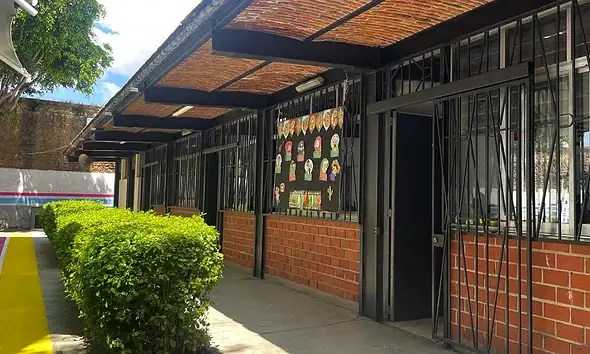 Lluvias dejan afectaciones en 11 escuelas de Jalisco