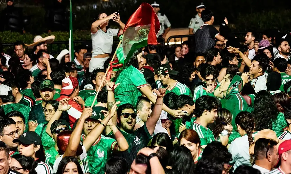Habrá más pantallas y seguridad durante transmisión del México vs Inglaterra en La Minerva