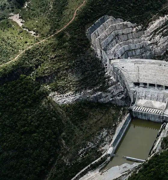 Vista de la presa El Zapotillo, cuya entrada en operación parcial está prevista para septiembre de 2026, según el calendario de Conagua.