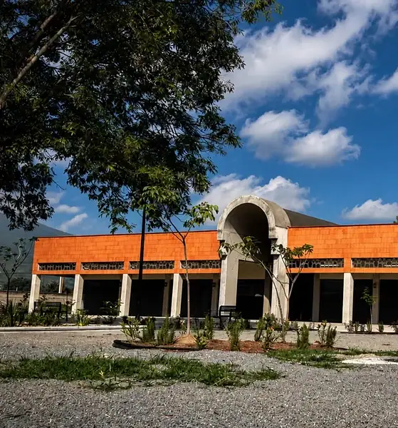 Tlajomulco entrega nuevo Mercado Municipal de San Sebastián