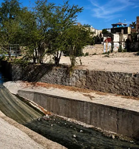 Frangie anuncia obras en el arroyo de La Martinica