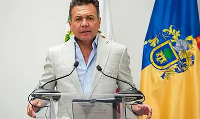 Operan de emergencia al Gobernador de Jalisco, Pablo Lemus