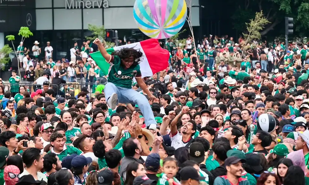 Más de 150 mil disfrutan el México vs. Inglaterra con saldo blanco en Jalisco