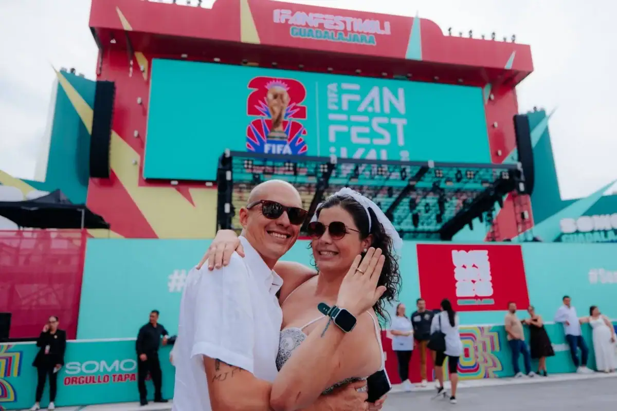 750 parejas contraen matrimonio en el FIFA Fan Fest de Guadalajara