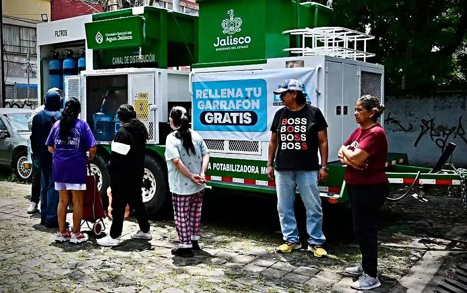 Vecinos de Miramar podrán llenar gratis sus garrafones; Siapa instala planta móvil