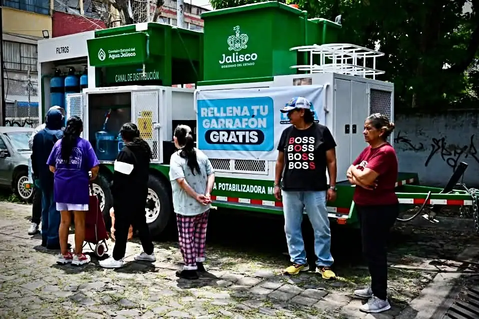 Vecinos de Miramar podrán llenar gratis sus garrafones; Siapa instala planta móvil