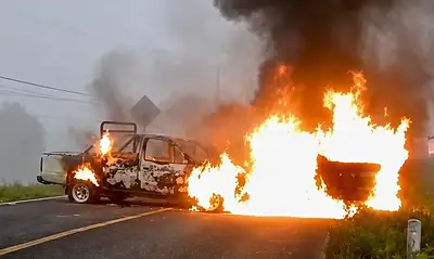 Vehículo incendiado durante los bloqueos registrados en Michoacán este miércoles 19 de agosto de 2026.