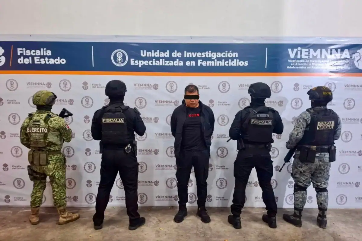 Elementos de la Fiscalía de Jalisco participan en un operativo relacionado con la investigación del feminicidio de la influencer Valeria Márquez en Zapopan.