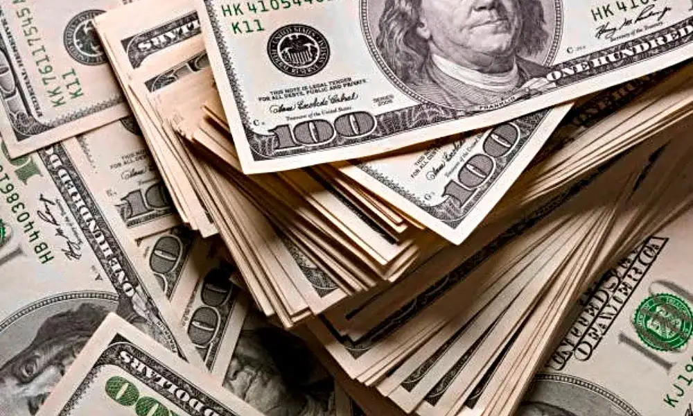 Precio del dólar hoy jueves 27 de agosto de 2026 frente al peso mexicano