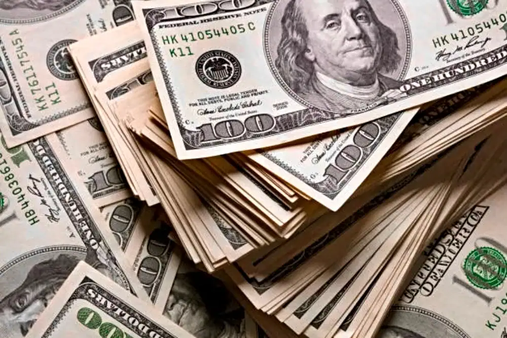 Precio del dólar hoy jueves 27 de agosto de 2026 frente al peso mexicano