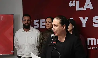 Erika Ruvalcaba, representante de Morena ante el IEPC Jalisco, durante una conferencia de prensa.