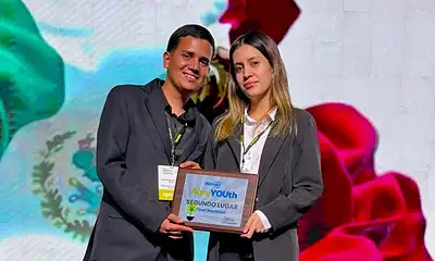 Estudiantes del Tecnológico Superior de Jalisco creadores del proyecto Ayotli de harina de calabaza
