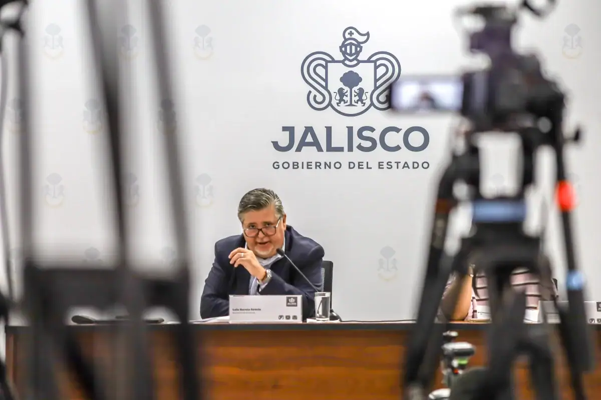 Funcionarios de la Secretaría de la Hacienda Pública presentan cifras sobre la disminución de participaciones federales para Jalisco.