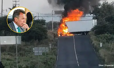 Vehículo incendiado durante los bloqueos registrados en Michoacán este miércoles 19 de agosto de 2026.