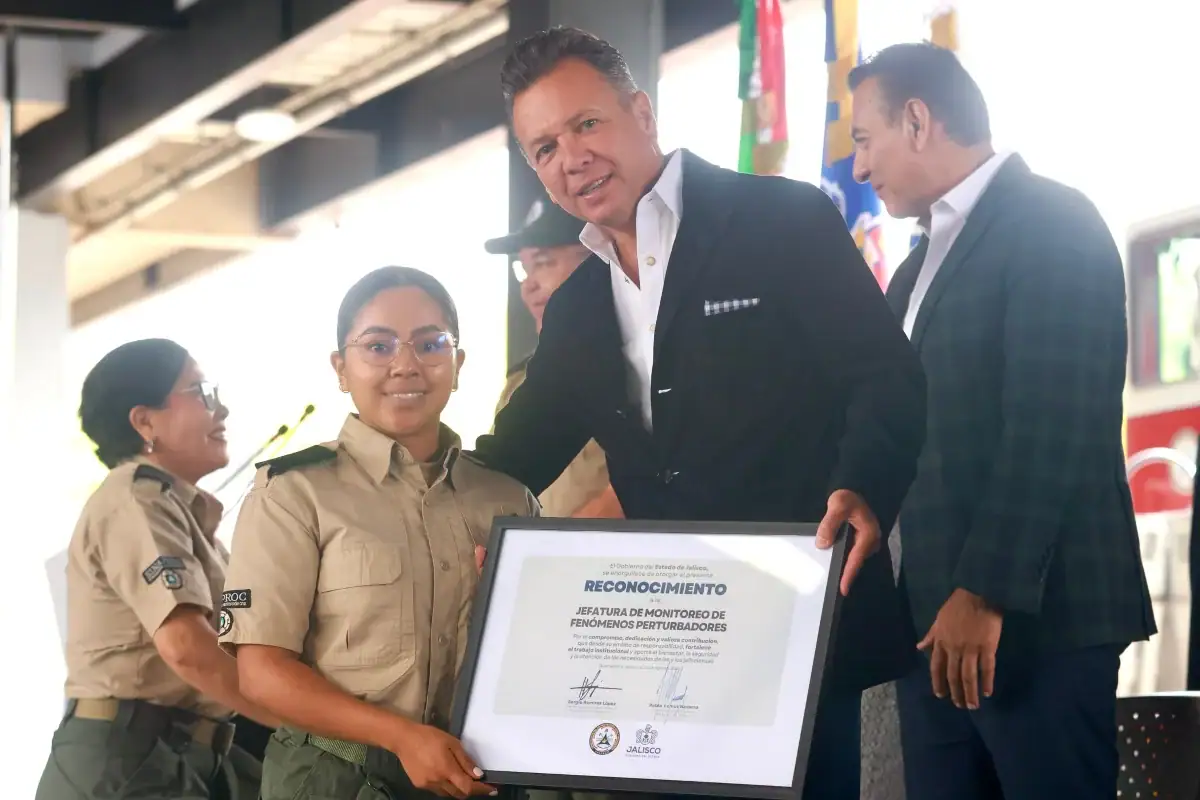 Pablo Lemus anunció que el proyecto de presupuesto de 2027 propondrá 500 millones de pesos para equipamiento y un incremento salarial para los bomberos de Jalisco.