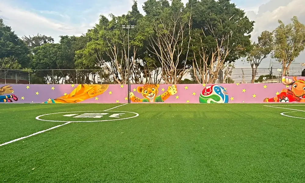 Cancha y área recreativa del Parque Colli CTM rehabilitado en Zapopan