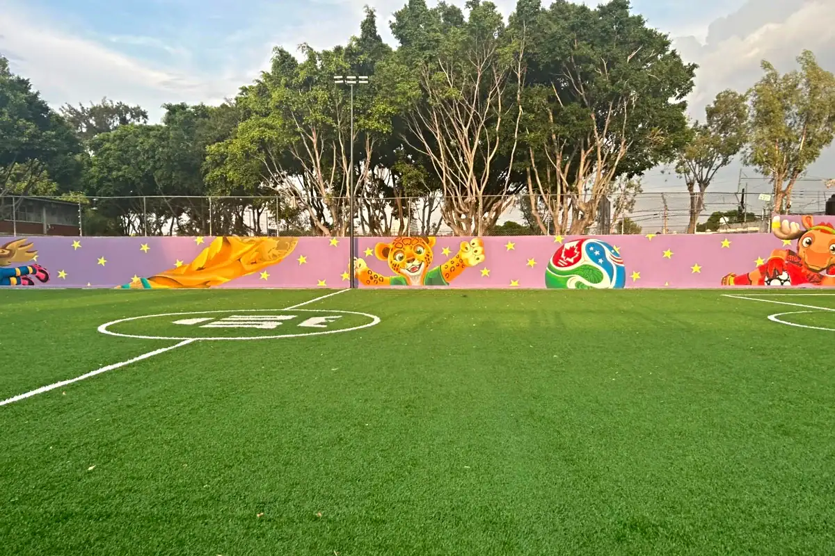 Cancha y área recreativa del Parque Colli CTM rehabilitado en Zapopan