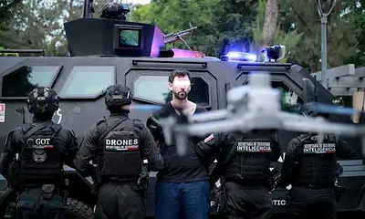 Elementos de la Policía de Jalisco participan en un operativo de localización en Zapopan relacionado con una orden internacional de captura.