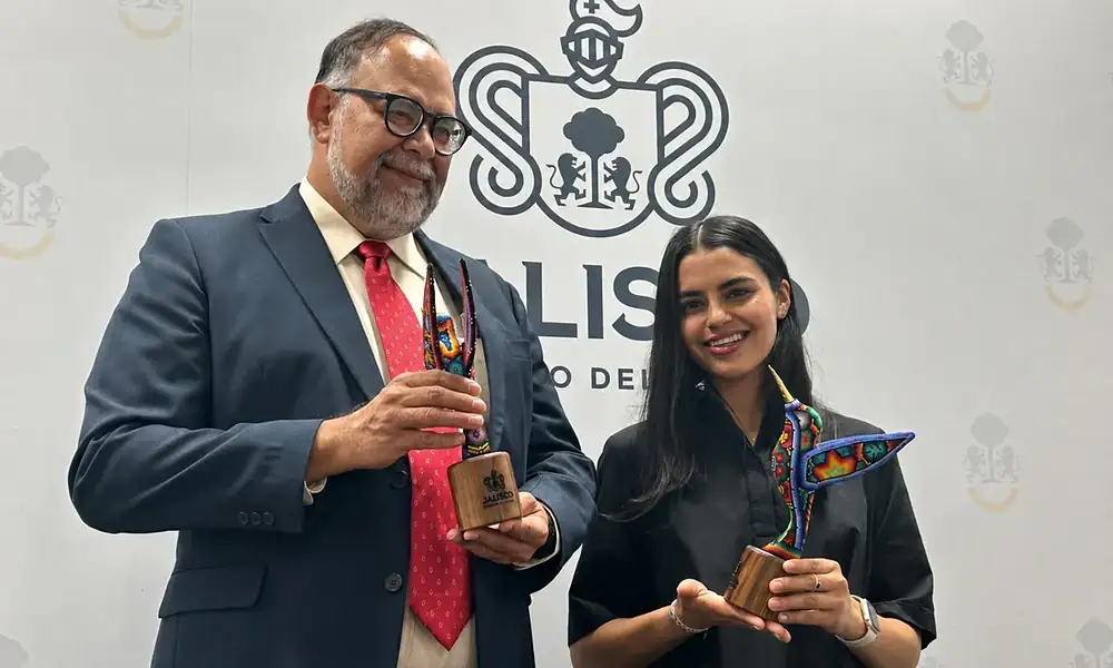 Luisa Fernanda Chavira presenta la convocatoria del Premio Estatal de la Juventud 2026