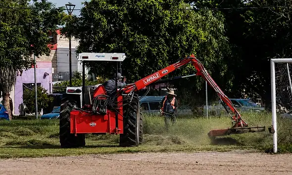Rehabilitación de la cancha de futbol del Parque II en Chulavista, Tlajomulco.