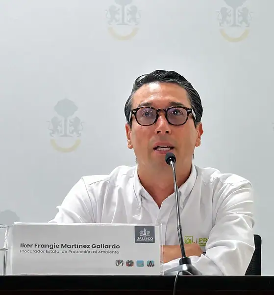 Trabajos de remediación ambiental en el antiguo vertedero Laureles.