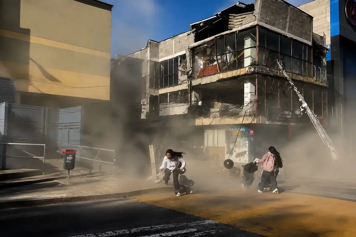 Claudia Sheinbaum ofrece apoyo de México a Colombia tras sismo de magnitud 7.4.