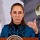 Claudia Sheinbaum responde a Vicente Fox por sus críticas a los programas sociales.